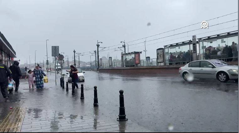 İstanbul'da sağanak Anadolu yakasında etkili oldu 4